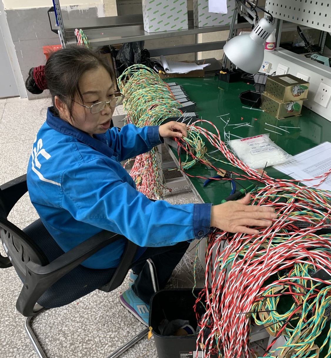成通公司国庆安排加班力保按时交付